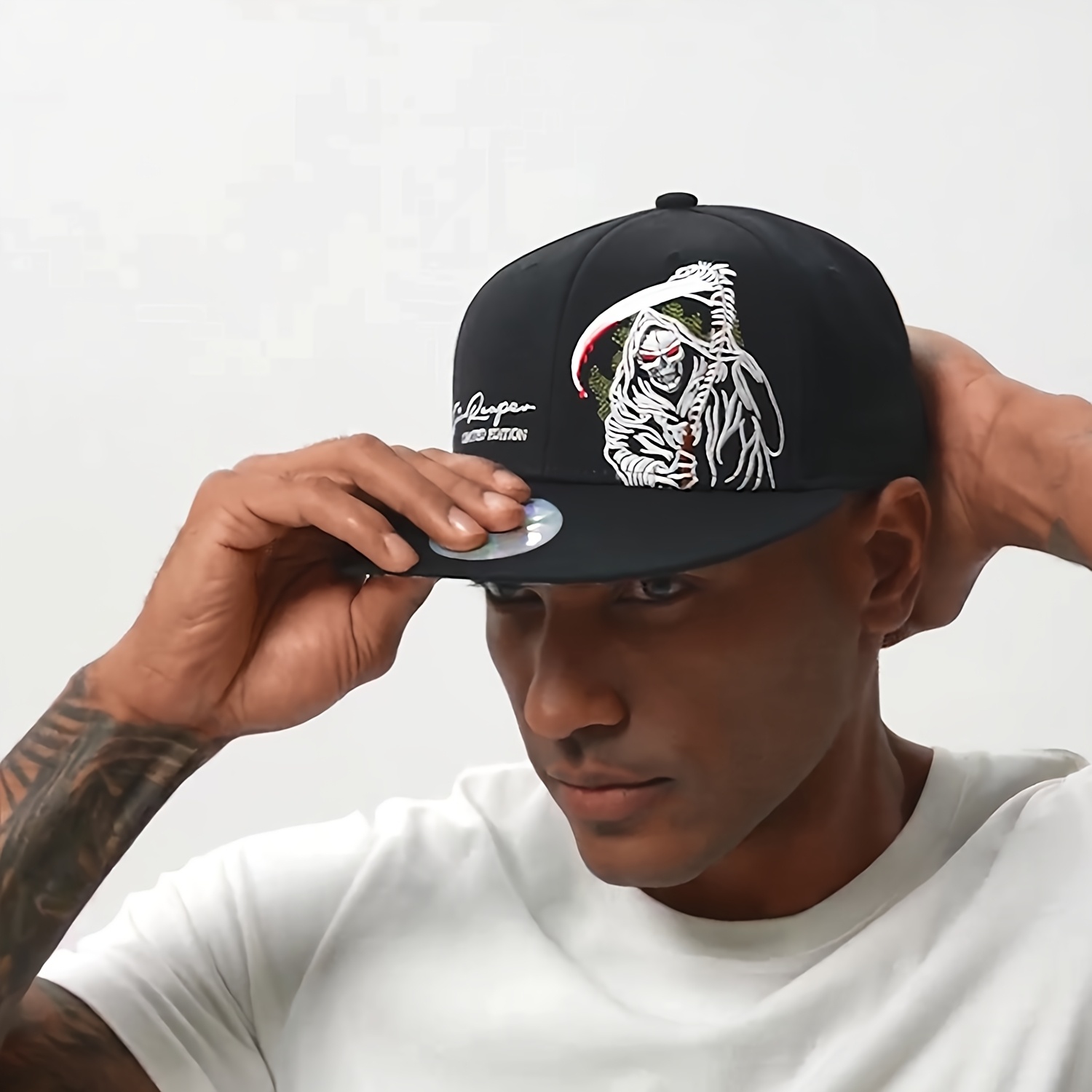 Are snapback hats in style online