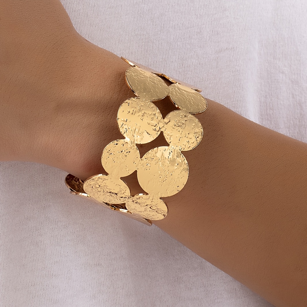 TEMU Ein modisches, übertriebenes und einzigartiges Metallarmband für Damen und Herren