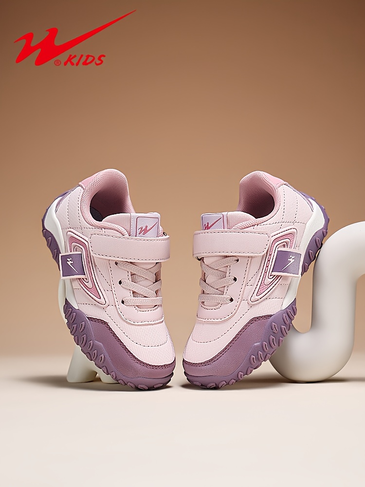 A Pair of Girls' Athletic Shoes for Everyday Use, Trendy Casual Footwear That Is Breathable, Durable, And Suitable for Running And Tennis, Perfect for Both Boys And Girls, Ideal for Travel And Sports.