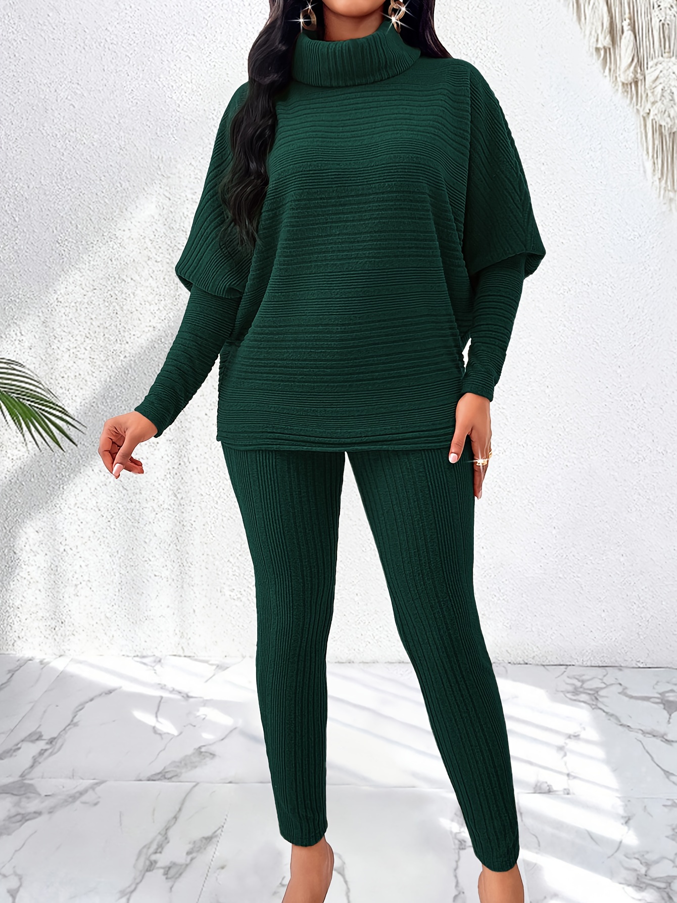 Another lifestyle shot, image 12