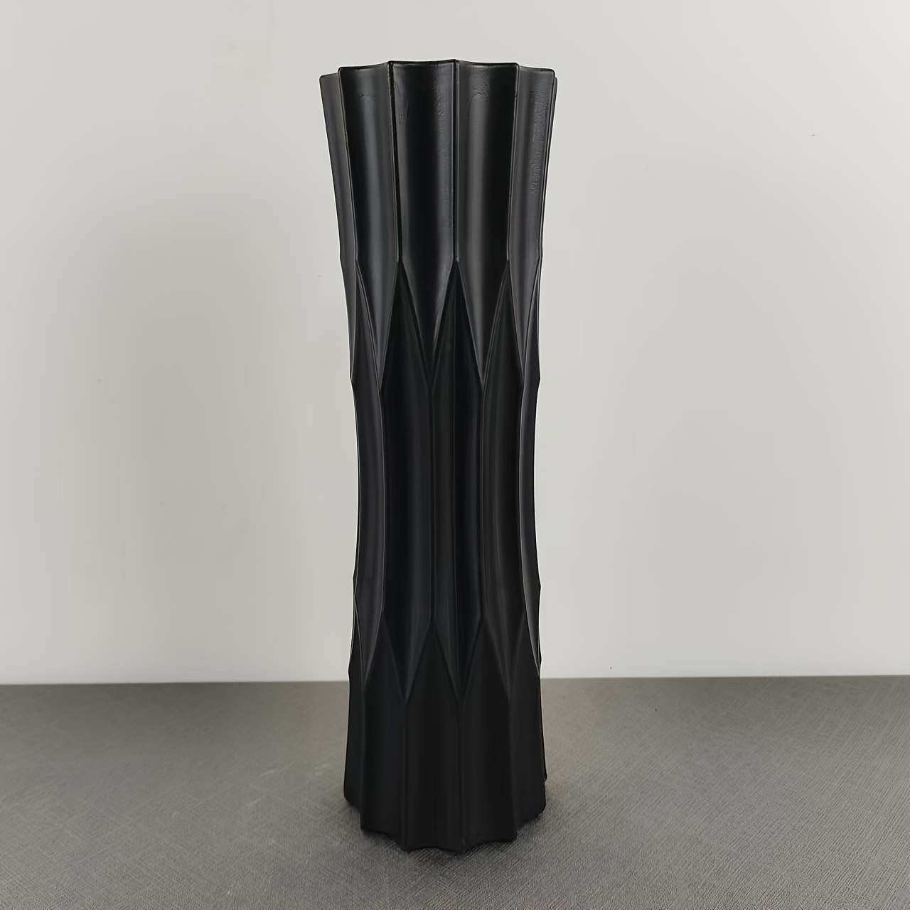 Wholesale European Hydroponic Vase Floral High-style Creative Ornament Decoration Imitation Ceramic Plastic Vase Flower Container