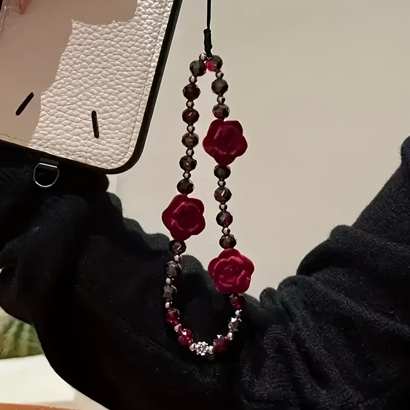 TEMU 1pc Gothic Red Beaded Phone Charm - Stylish Acrylic Keychain And Bag Charm With Intricate , Perfectly Suitable For Phones And Accessories, Key