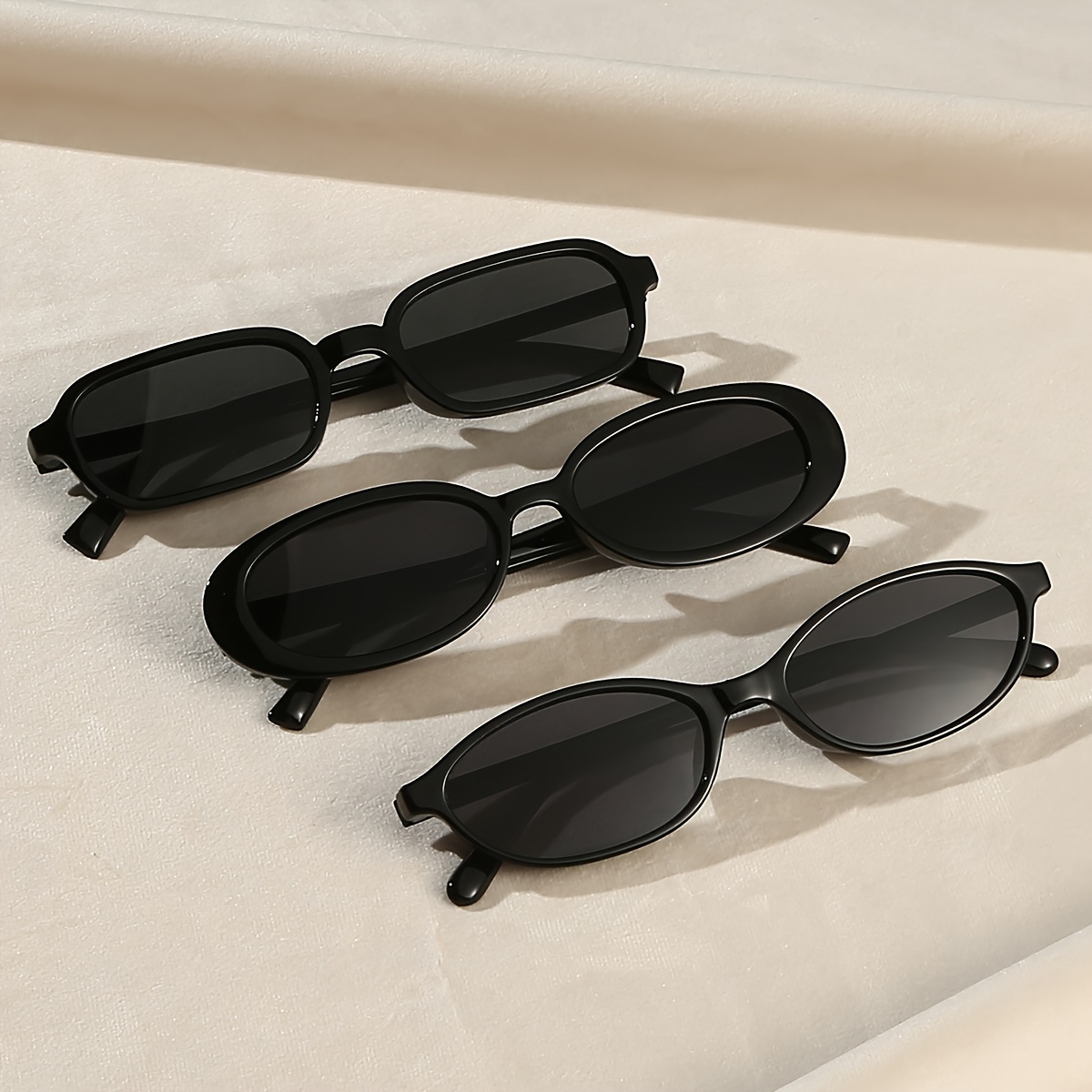 Image of 3pcs Fashion Oval Small Frame Women's Sunglasses Combination Set Glasses Solid Color Basic Glasses Lightweight And Portable Worn For A Long Time Suitable For Holiday Gifts