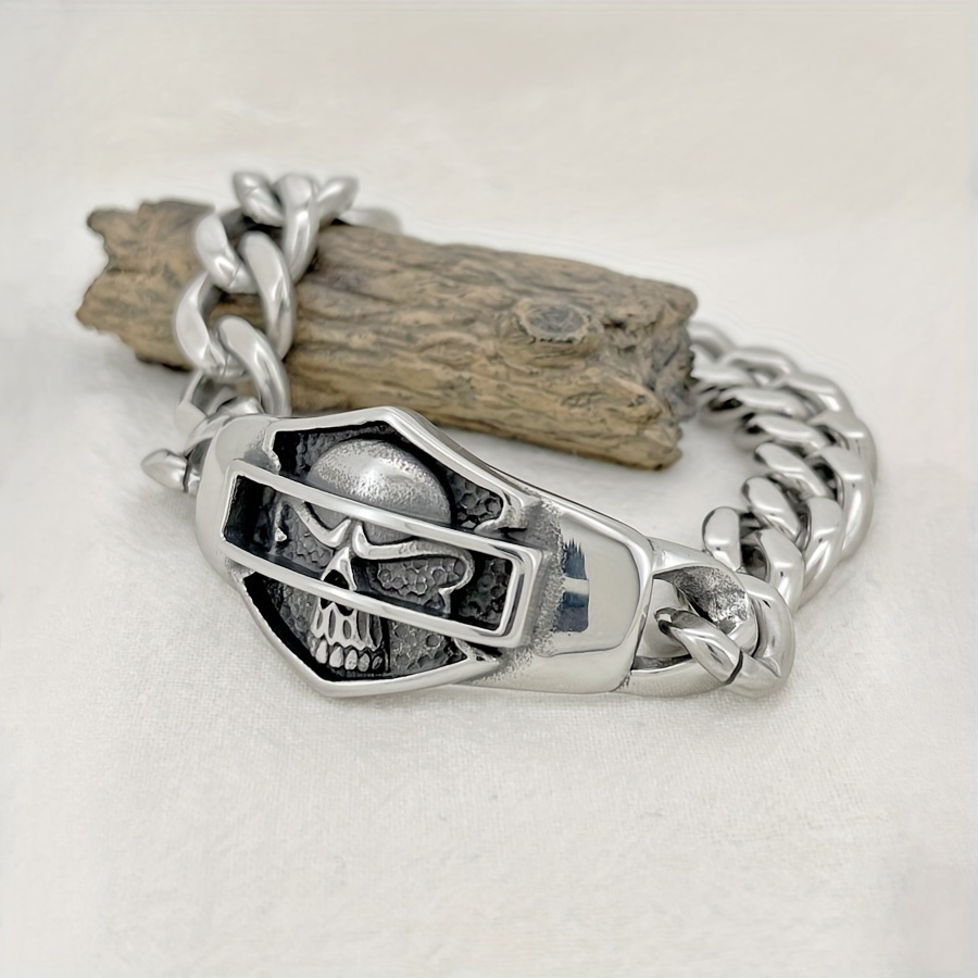 

Retro Punk Style Stainless Steel Men's Skull Bracelet