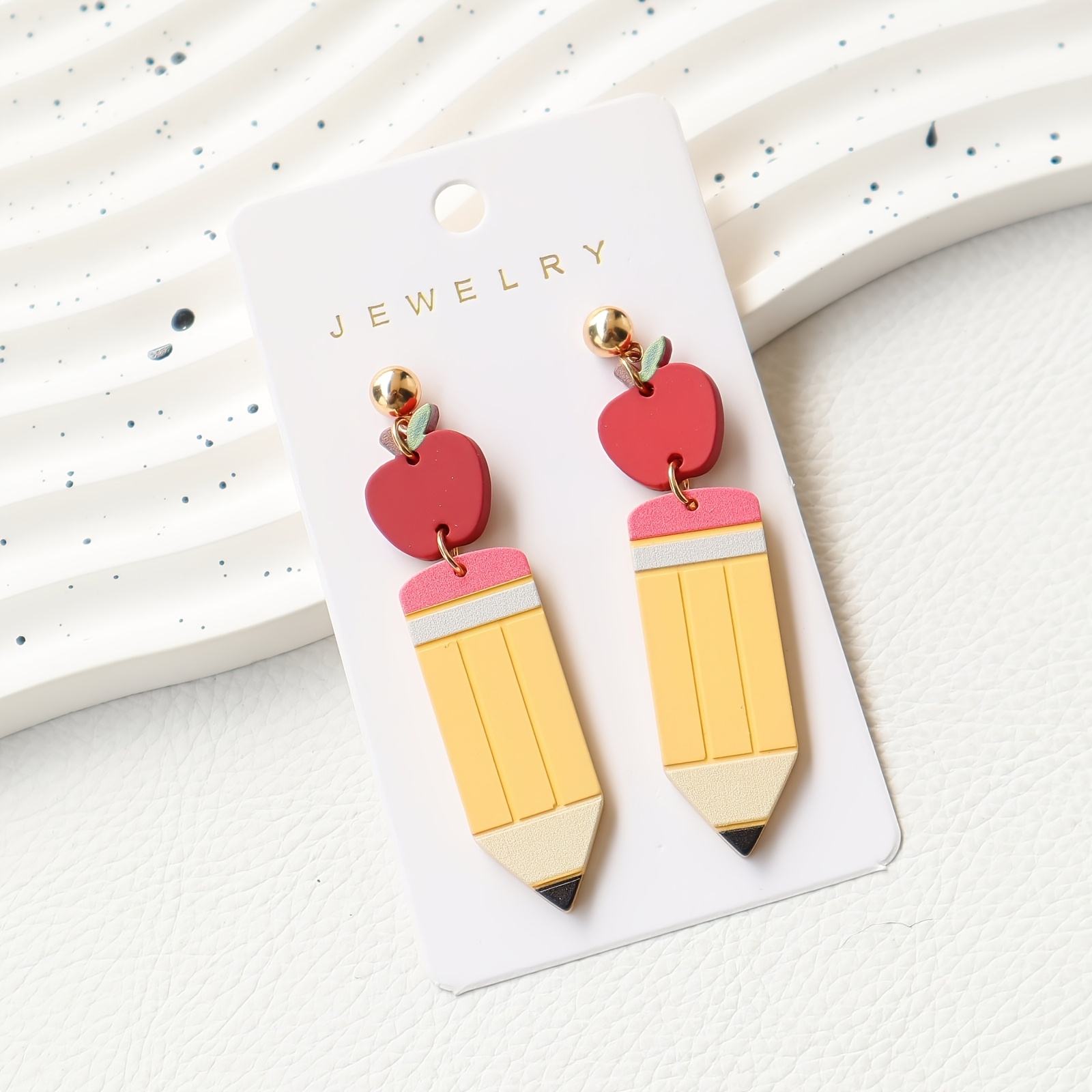TEMU Une paire de boucles d'oreilles pendantes en acrylique, faïence molle et émail pour la fête des professeurs/la rentrée scolaire/ des remises de