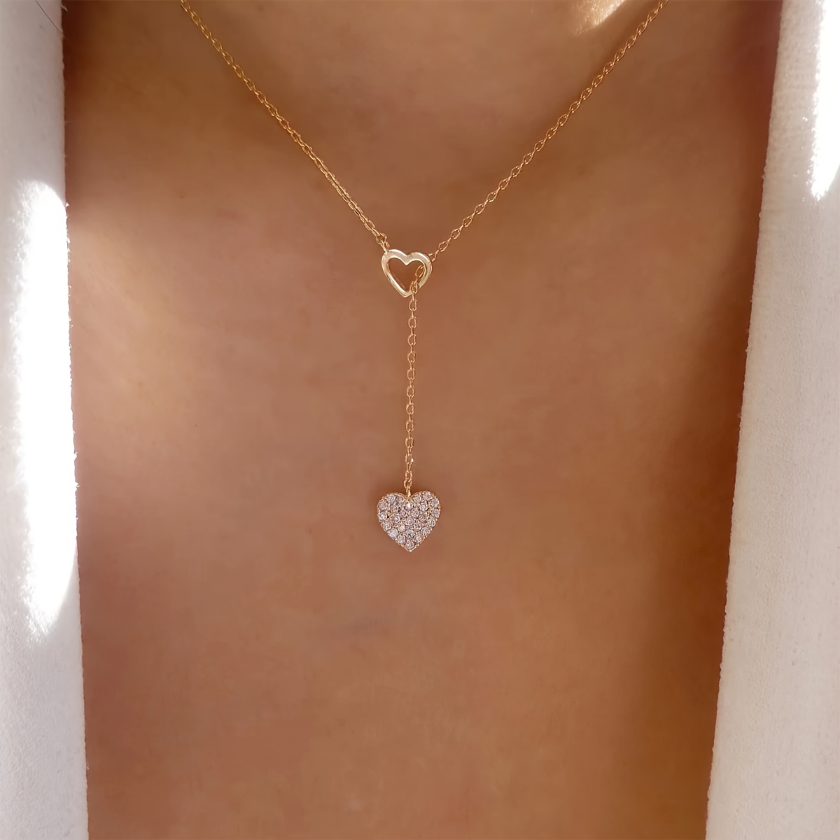 

Elegant & Sexy Heart Pendant Necklace With Y-chain - Alloy, Casual Attire