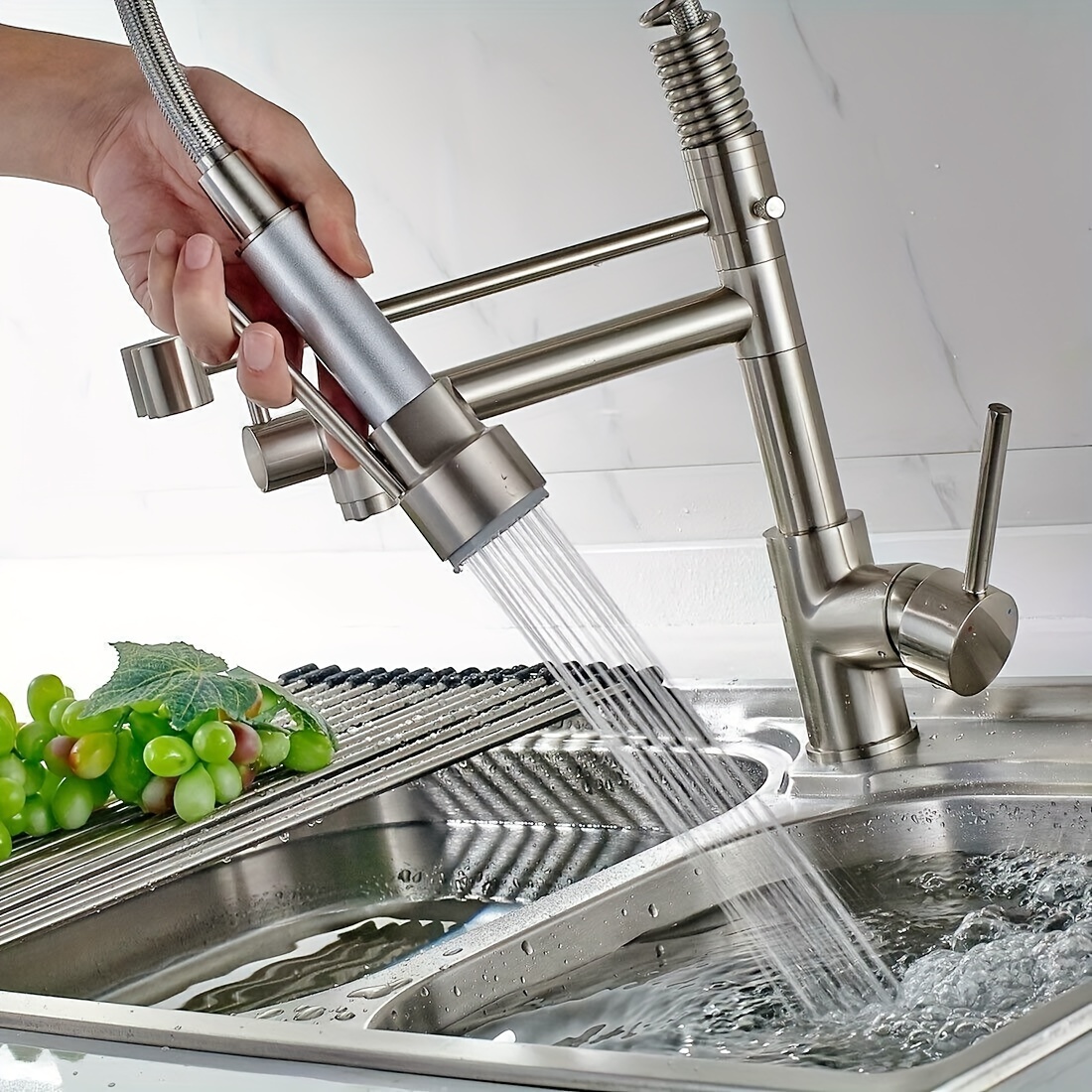 Robinet De Cuisine Commercial Professionnel – Brossé, Avec Pulvérisateur Extractible Et Bec Orientable