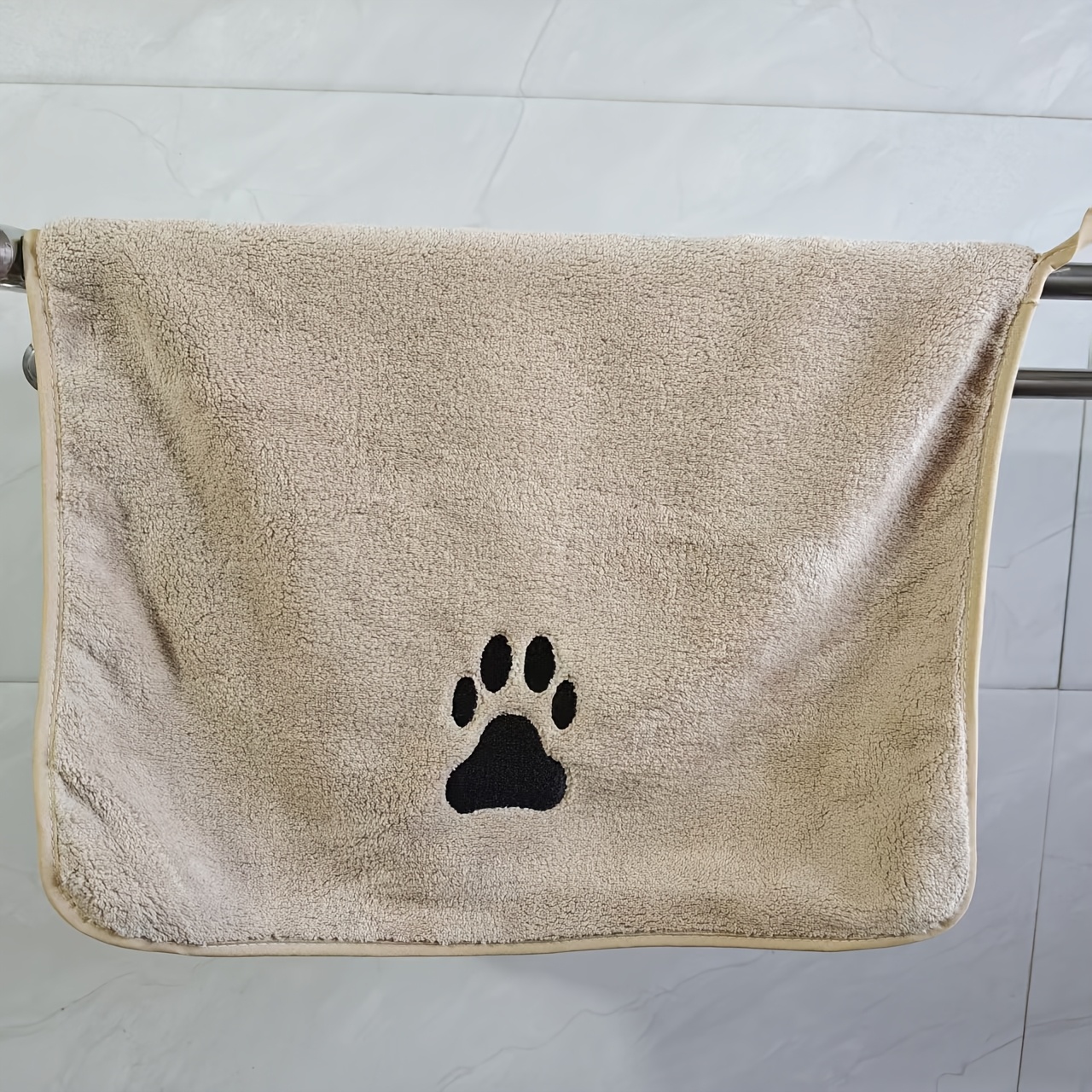 TEMU 1pc Super -dry Coral Fleece Pet Towel - High Absorbency & Durable For , Pink & Gray Options, All Breeds & Sizes, Towels For , Cat Grooming