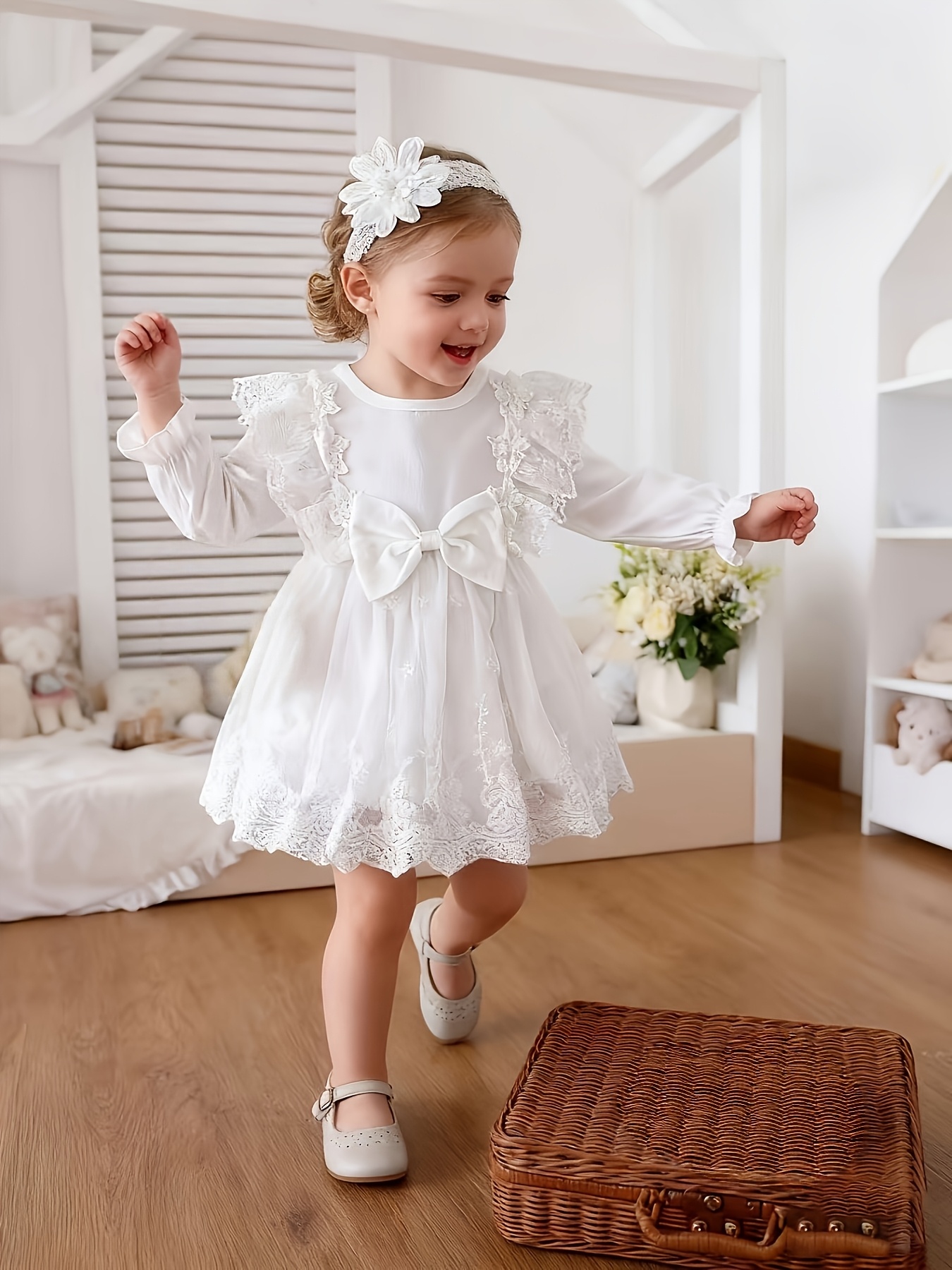 winter dress decorated lace European and American Solid Color Girls' with Trim Flower Headband, Front Bow Decoration, White Long Sleeve Dress for Newborns, Knee-Length Dress for Autumn and Winter, Children's Mesh Select Shoe Size:41` White and navy checkered line silhouette x-mappingIndex:26860-44846