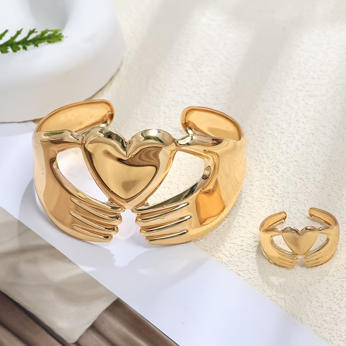 E-shop Herzförmiges Armband- und Ringset | Elegantes KC vergoldenetes Eisen für den täglichen Gebrauch und Valentinstagsgeschenk