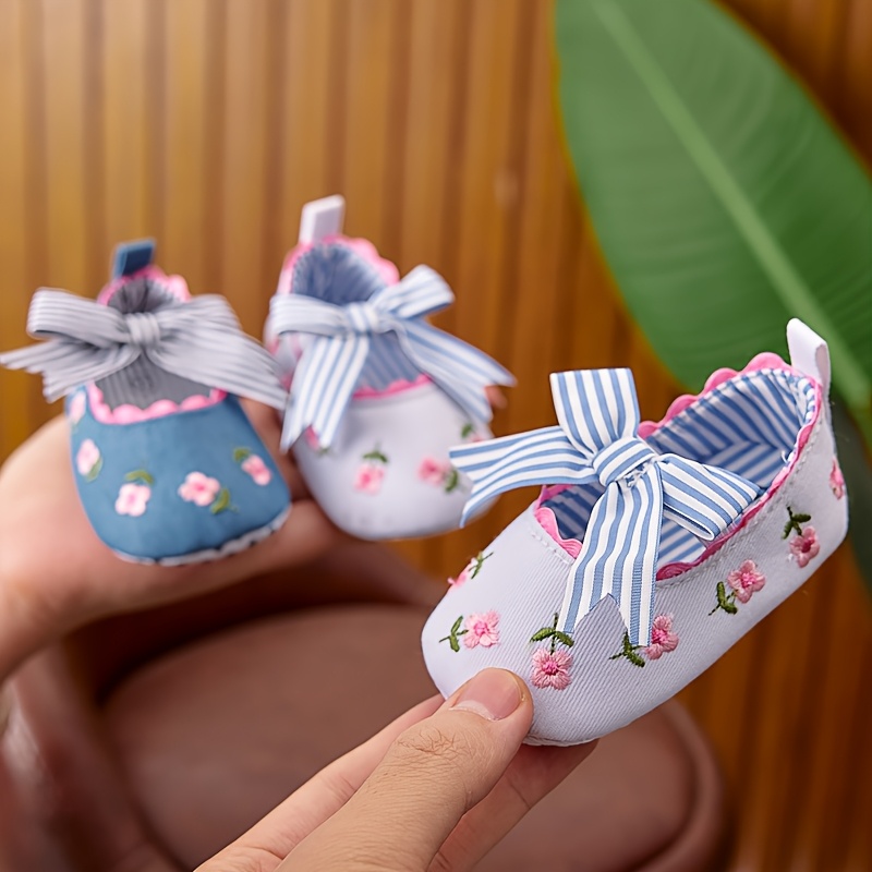 Adorable Girl Shoes Style, Breathable Fabric with Pink Bow Striped  Cuffs, Light Blue for 0-1 Year Olds,