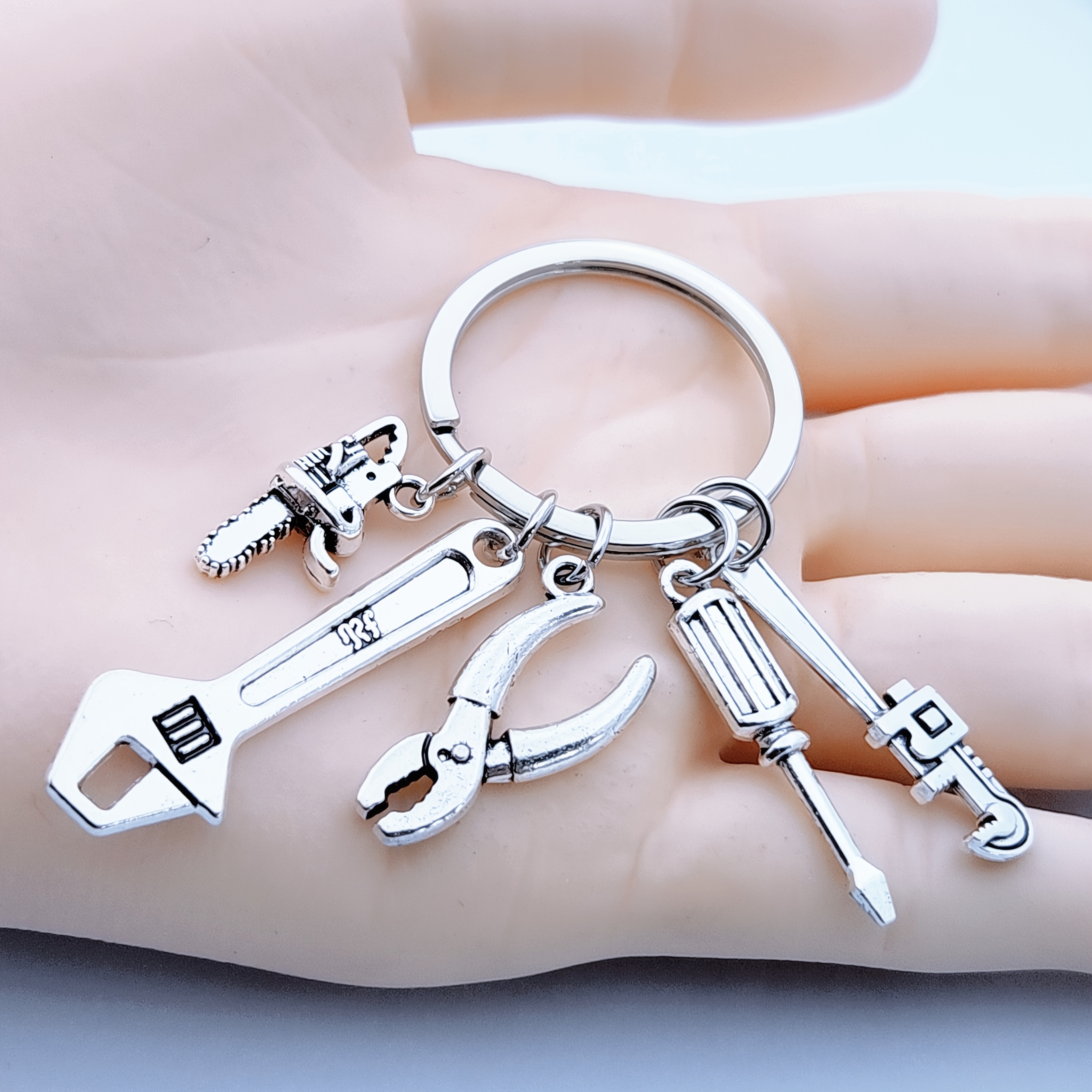 

1pc Vintage-inspired Tool Keychain With Hammer, Wrench, & Screwdriver Charms - Alloy - Ideal Father's Day Gift For Dad