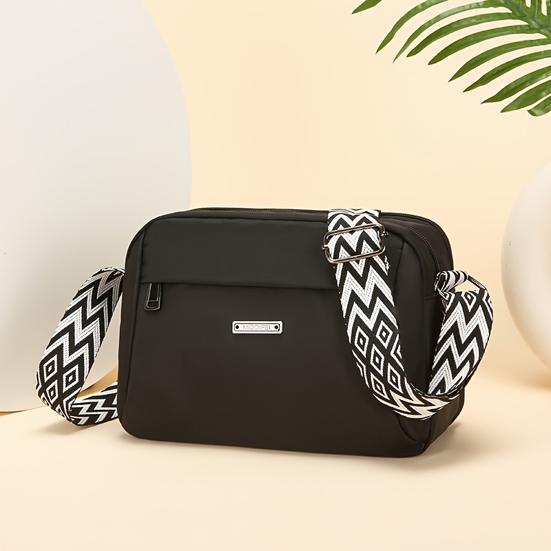Image of Painted Wide Strap Decorative Solid Color Minimalist Fabric Hardware Accents Multi-pocket Large Capacity Crossbody Bag For Women' Use, Large Lightweight Shoulder Bag