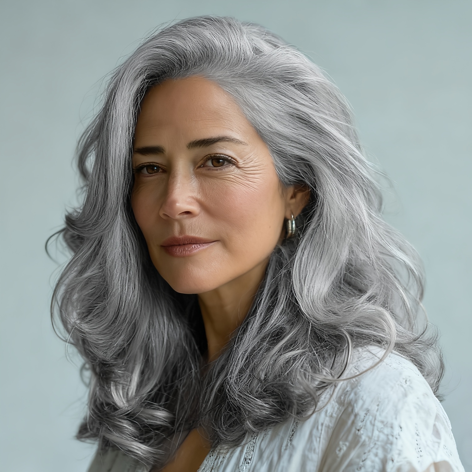 TEMU 1pc Silvery Wavy Wigs For Women, Long Layered Grey Wavy Wigs Heat Resistant Synthetic Hair -looking, Versatile Hair Accessory, Cosplay Wig, Party Hairpiece, Daily Wear,, Versatile Hairpiece