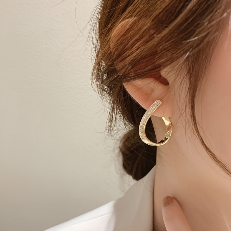 1 Pair Zirconia Inlaid Geometric Water Drop Stud Earrings, Western Temperament Cold Style Ear Jewelry, Suitable For Wedding, Prom, Music Festival, Holiday Gifting, Daily Wear
