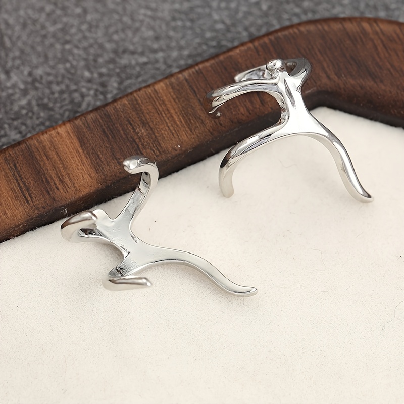 Women's Climbing Woman Ear Cuff No Piercing — Silvery Design