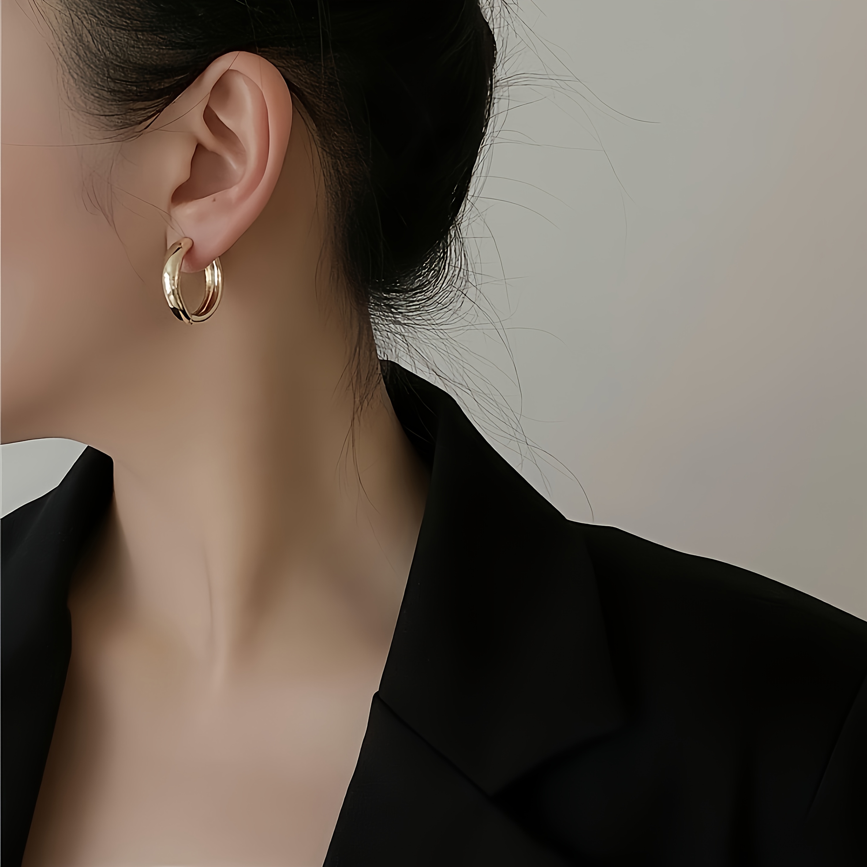 Unisex 18K Gold Plated Classic Style Earrings