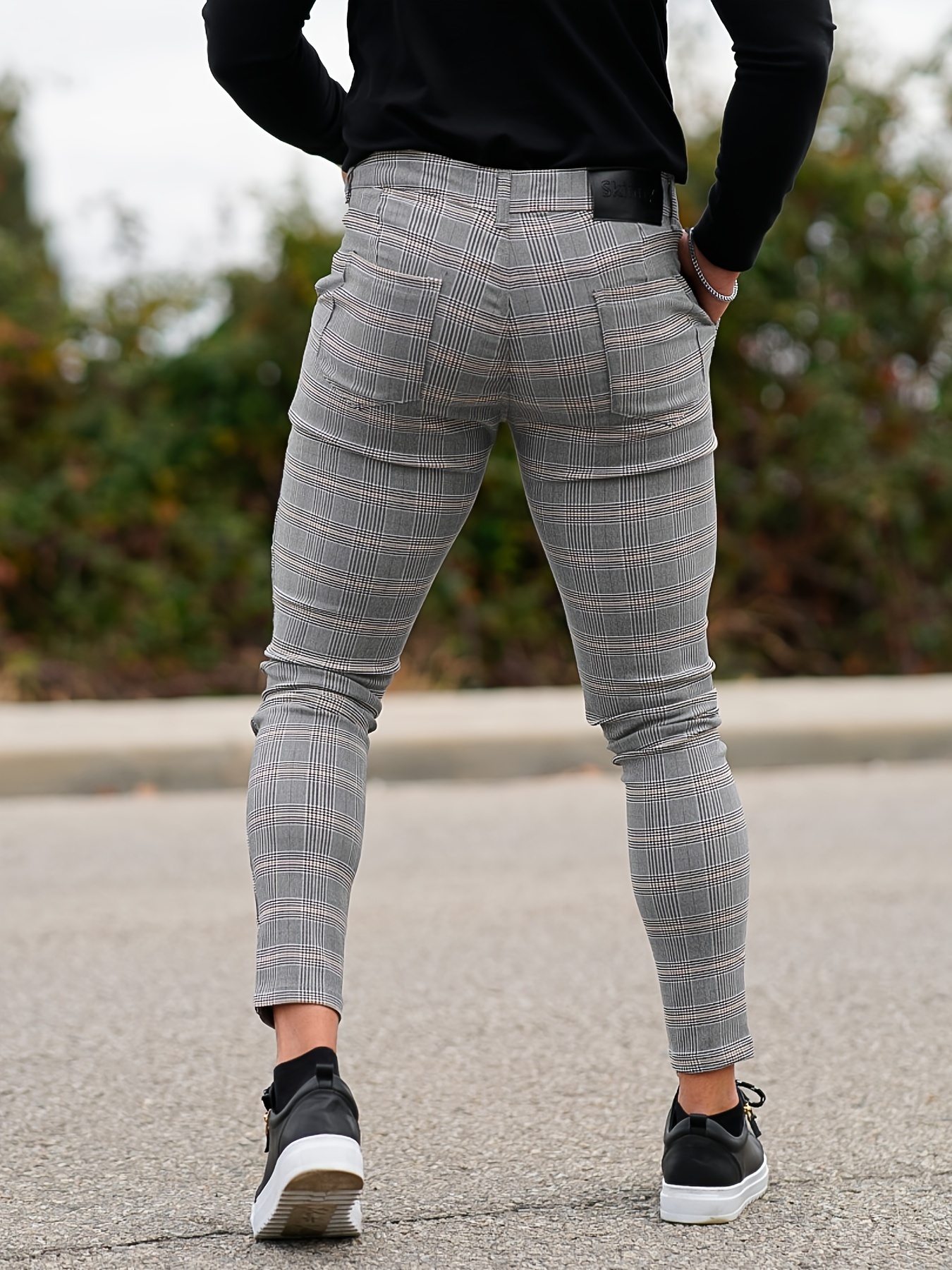 Men's Elegant Gray Plaid Slim-Fit Pants with Pockets - Breathable Viscose Blend, Stretch Fabric for Comfort, Ideal for Casual & Outdoor Activities, All-Season Wear