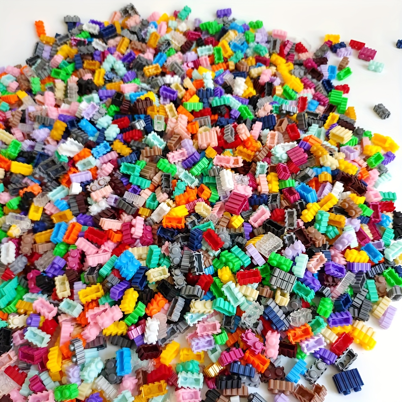 1010-7024 Mixed Color Building Blocks DIY Toy, Creative Construction for Party Games, Office Decor, Home Decoration, Holiday Gifts, Christmas Presents, and Birthday Gifts