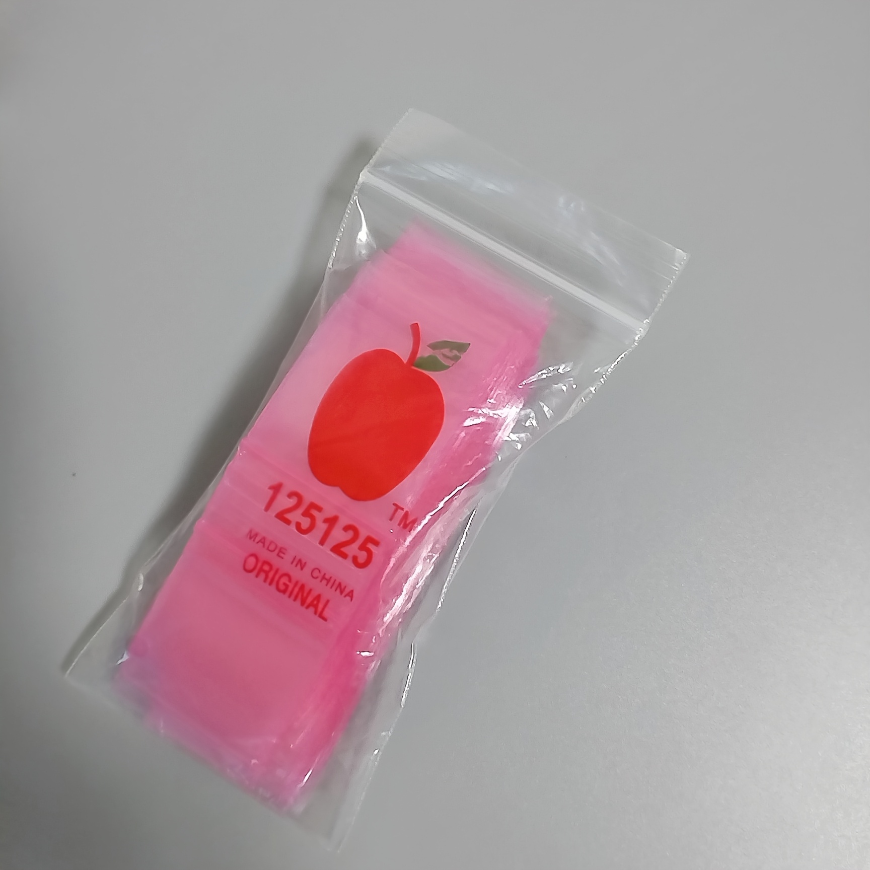 TEMU Mini Self-sealing Plastic Bags 98pcs 1.25in/3.2cm X 1.25in/3.2cm With Pink Patterns. Packaging And Storage For Small Items