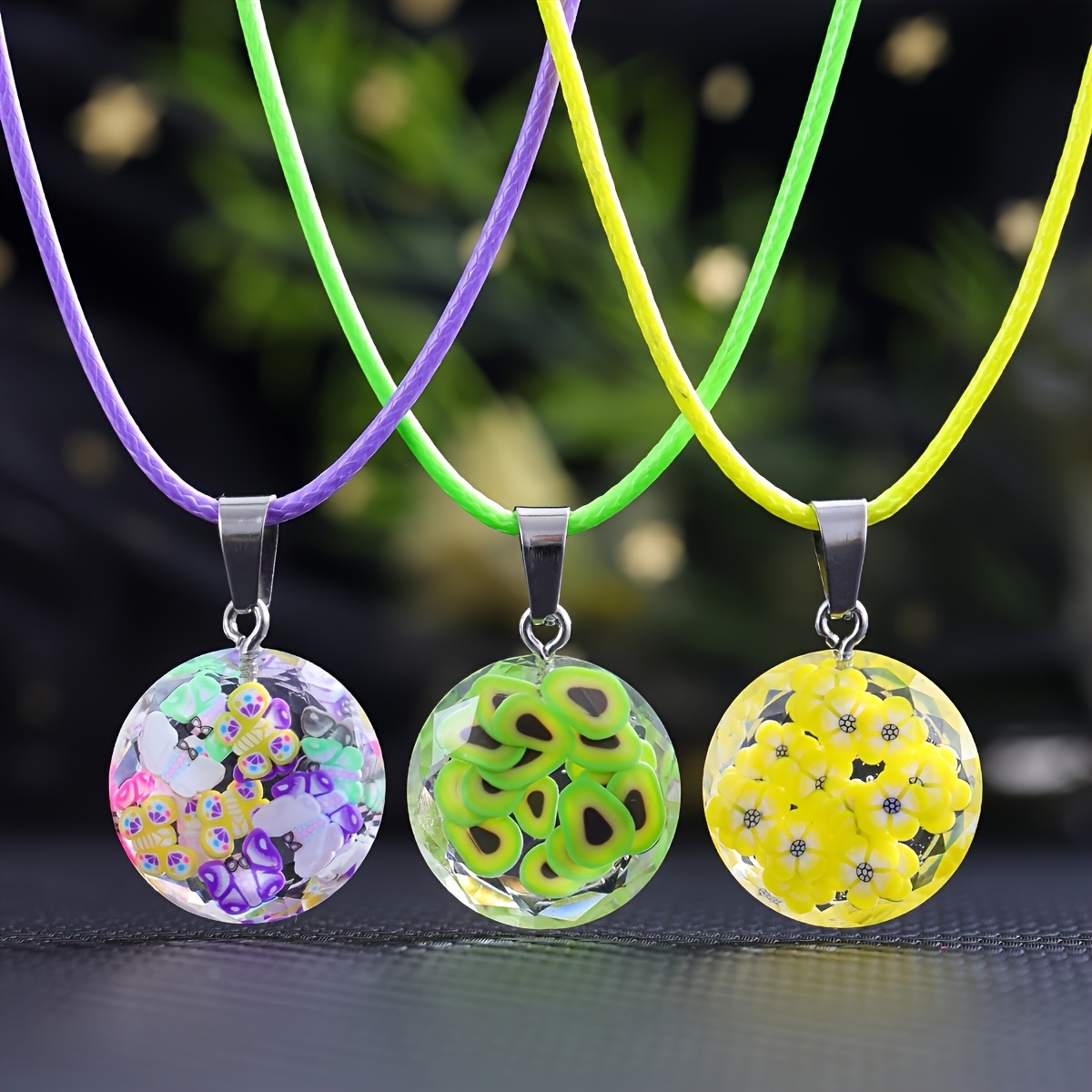 8pcs Resin Round Pendant Necklace Set