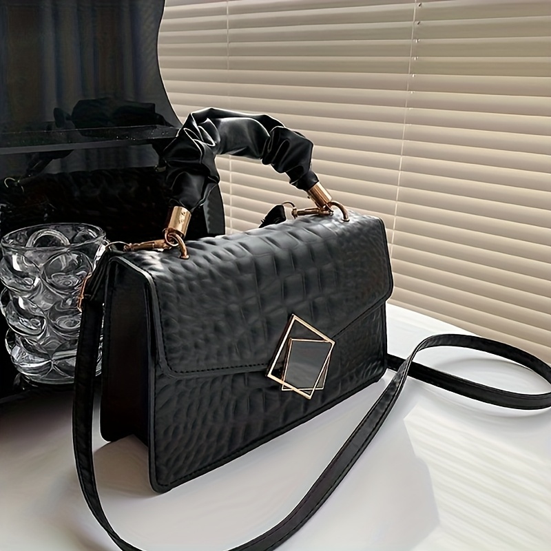 Bandolera Acolchada para Mujer con Correa de Cadena Dorada y Cierre de Broche - Bolso Urbano Chic Mediano, Forro de Poliéster, Disponible en /Verde Oscuro/Beige/Blanco - Versátil para Uso Casual y Profesional, Diseño Elegante, Textura Acolchada