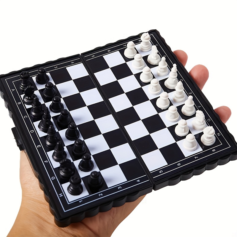 

Standard 32-piece Mini Folding Chess Set: Abs Plastic, Suitable For Ages 14+, Ideal For Home And Outdoor Play