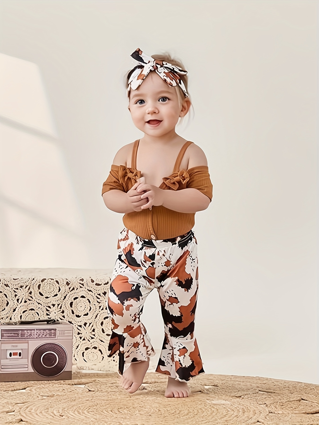 Toddler Girl Bow Print Bell Bottom Outfit - 2 Piece Ribbed Knit Top & Flare Pants Set