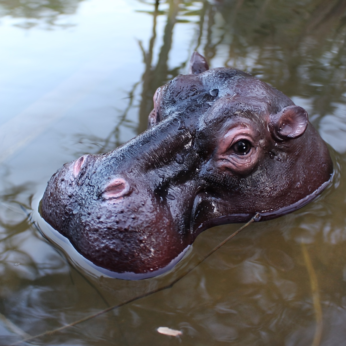 Image of 1pc Realistic Hippopotamus Decorative Statues, Animal Resin Statue Ornaments, Perfect Floating Decoration For Outdoor And Swimming Pools