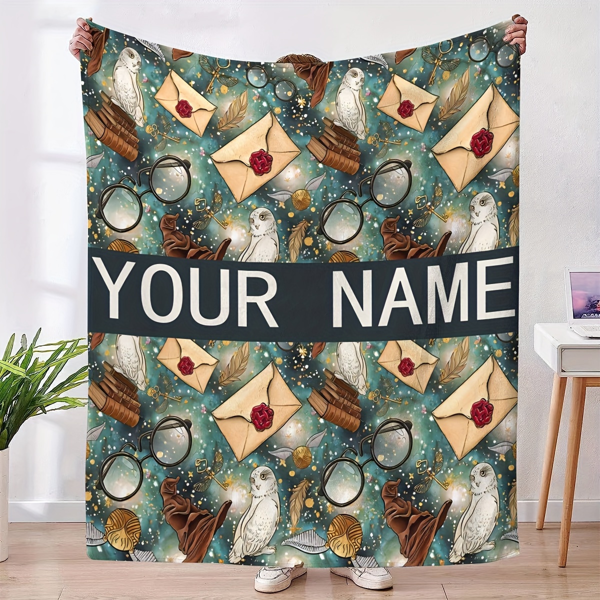 

Customizable Name Wizard Wand Owl Print Flannel Bed Blanket, Hypoallergenic Contemporary Animal Theme Sofa Throw, All Seasons Multipurpose Digital Printed Polyester Bedding, Machine Washable