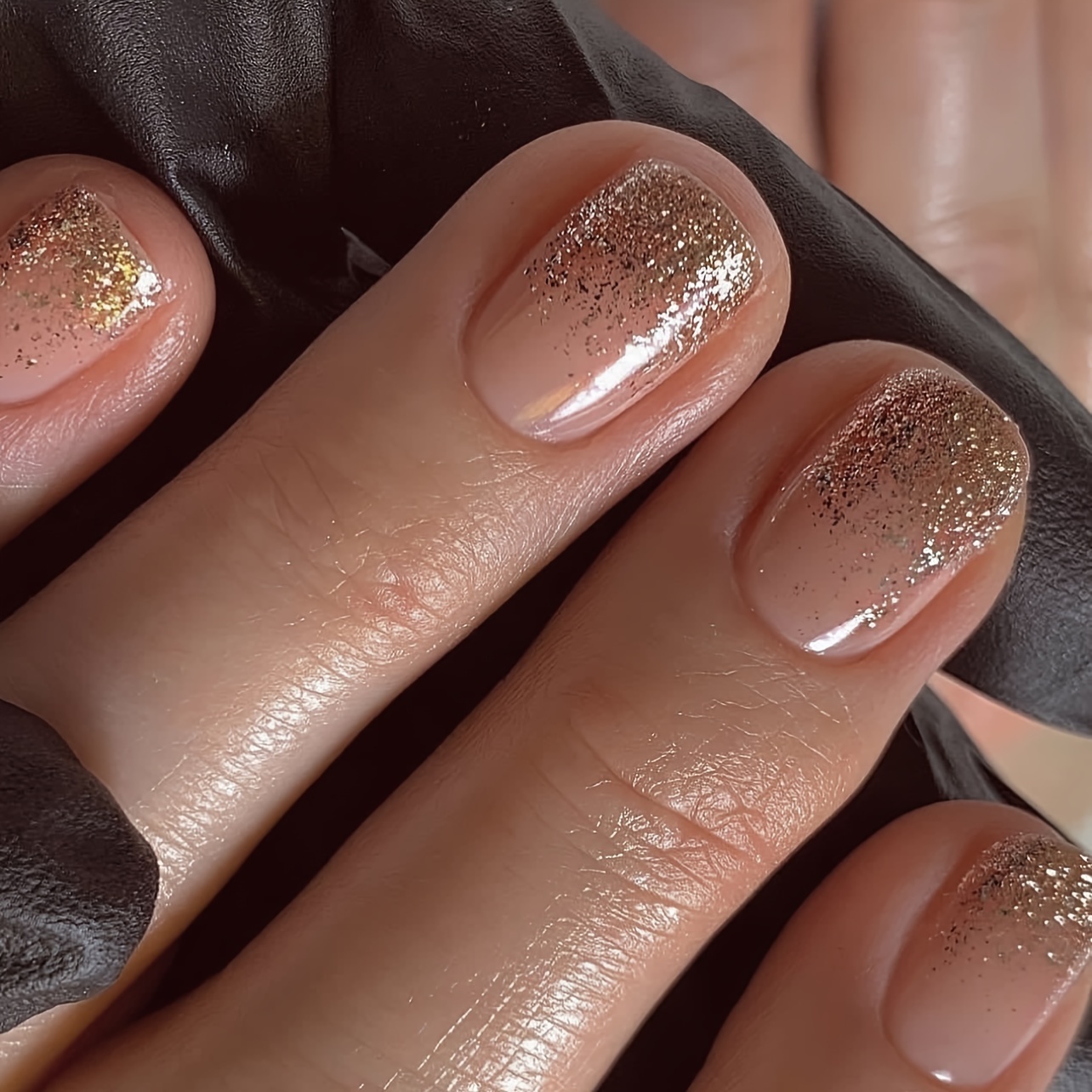 

24pcs Short Square Nude Gradient Gold Glitter Press-on Nails, Removable Elegant Fake Nails For Women