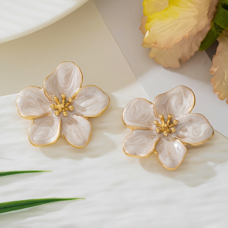 Women's Vintage Floral Stud Earrings, Sweet Style
