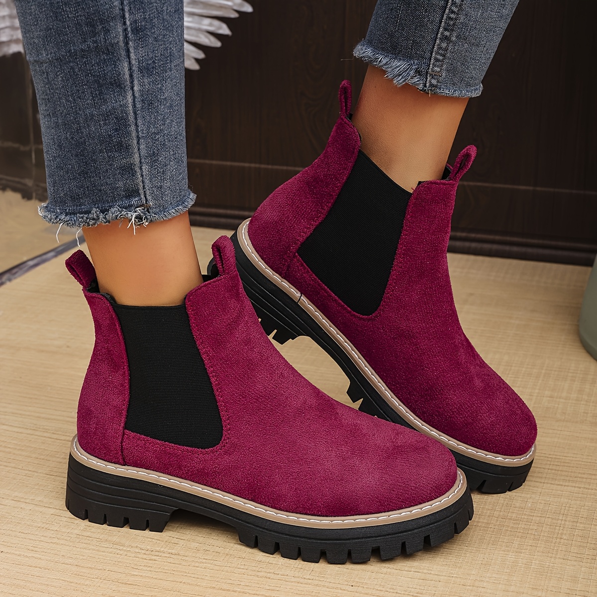 

1pr Women's Christmas Red Ankle Boots - Solid Color, , Round Toe, Low Platform Heel, Fabric Upper & Inner, Tpr Sole, Comfortable Fashion Casual Sports Boots With Pull-on Closure