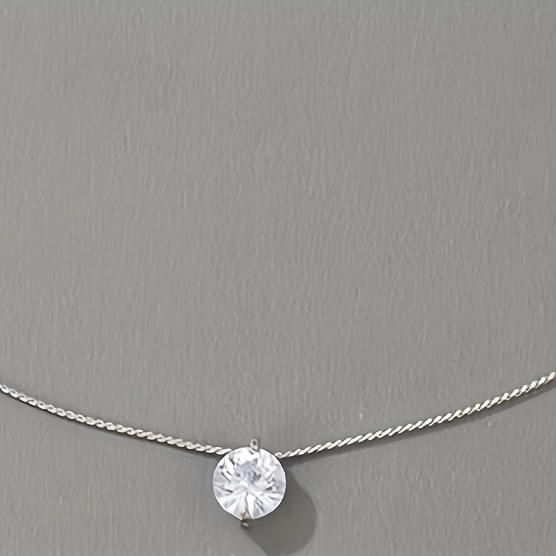 Women's Minimalist Chain Pendant Necklace