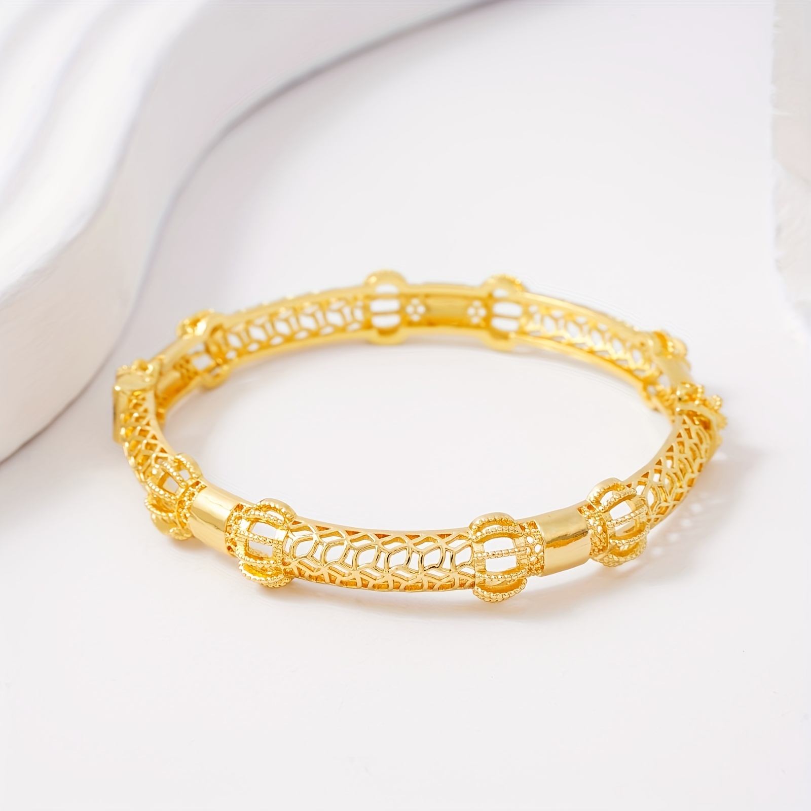 2pcs Elegant Golden Openwork Bangle Bracelets, Festive Gift