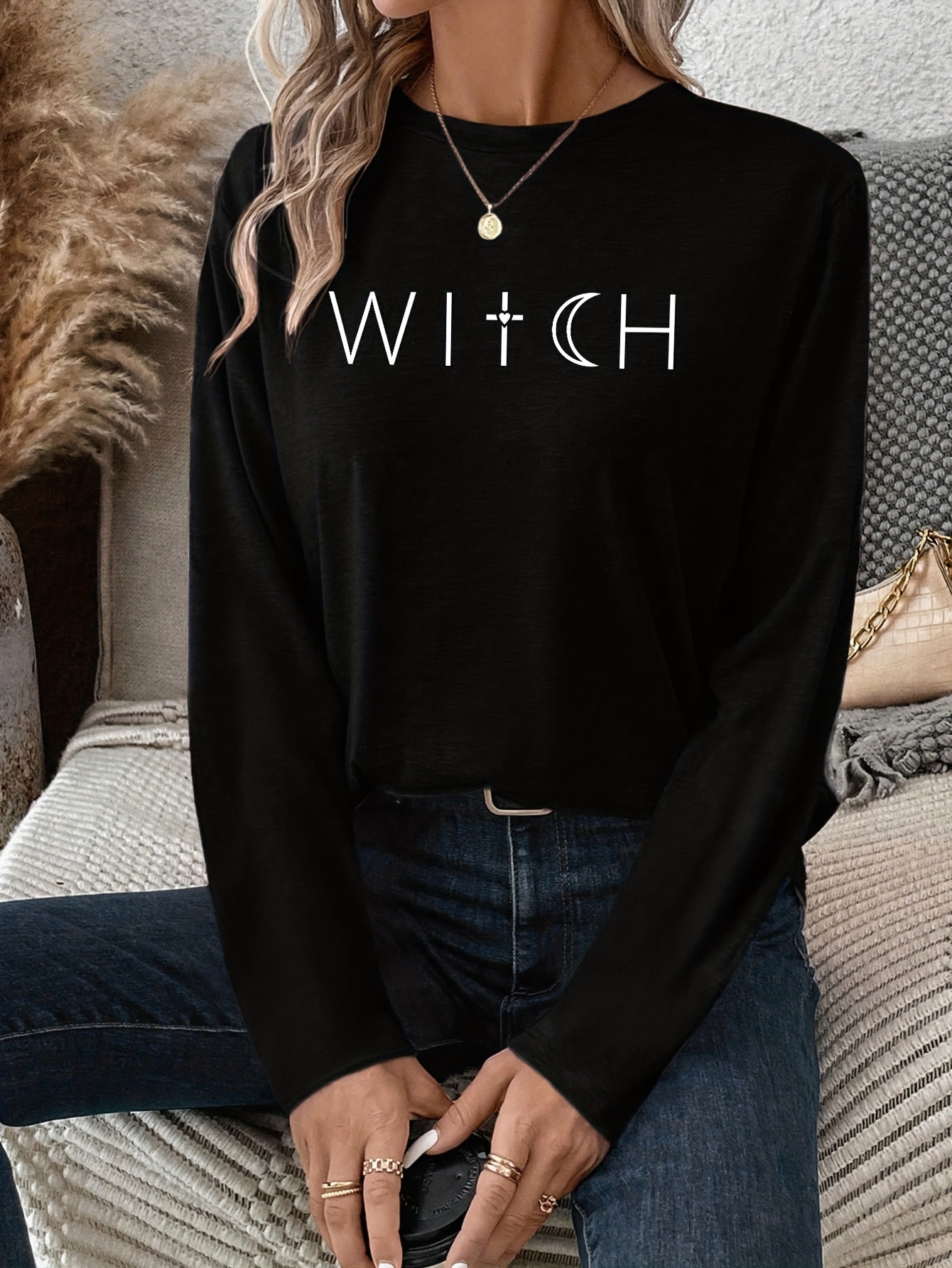 Witch Print T-shirt, Long Sleeve Crew Neck Casual Top For Spring & Fall, Women's Clothing