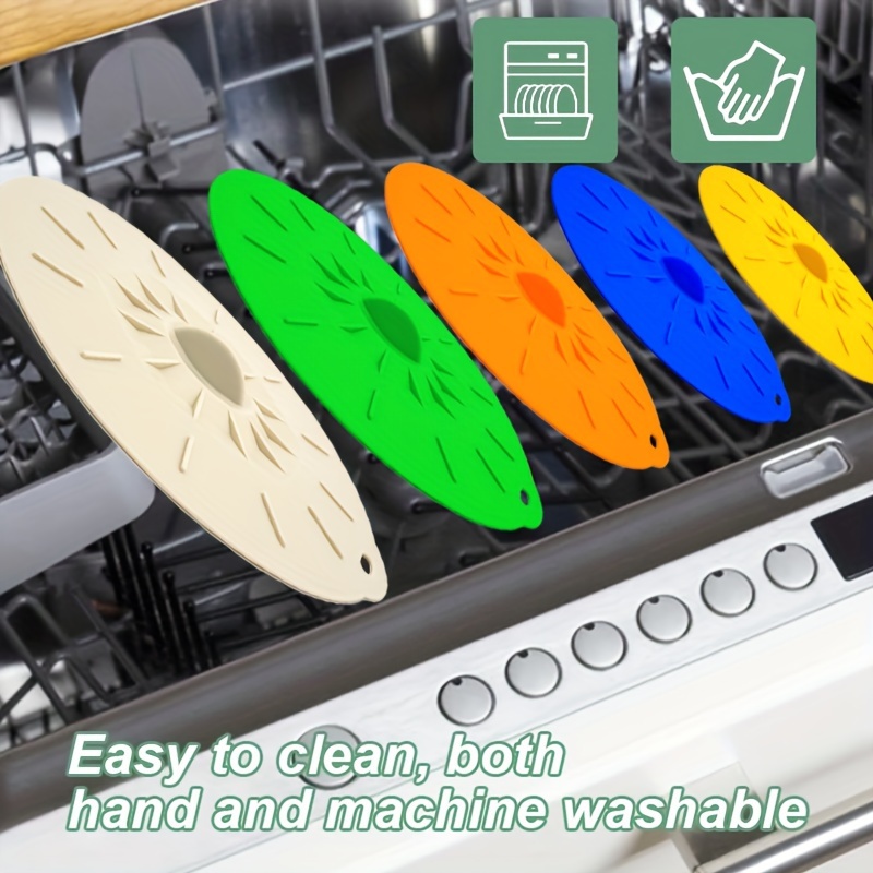 5 piece set of reusable silicone microwave lid covers   sizes suitable for bowls cups plates pots pans microwave splatter covers stovetop oven fridge and freezer bpa free details 2