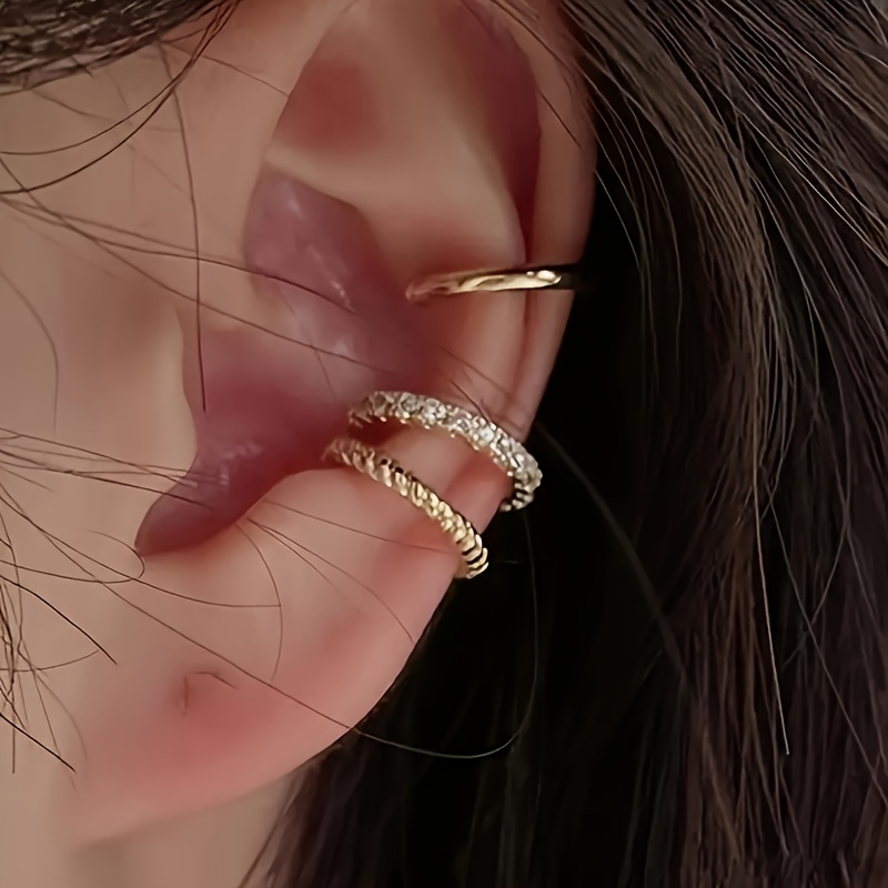 3pcs Shiny Rhinestone Ear Clips, Elegant Alloy Design, Fashionable Daily Wear And Chic Evening Additions, Golden And Silvery Tones