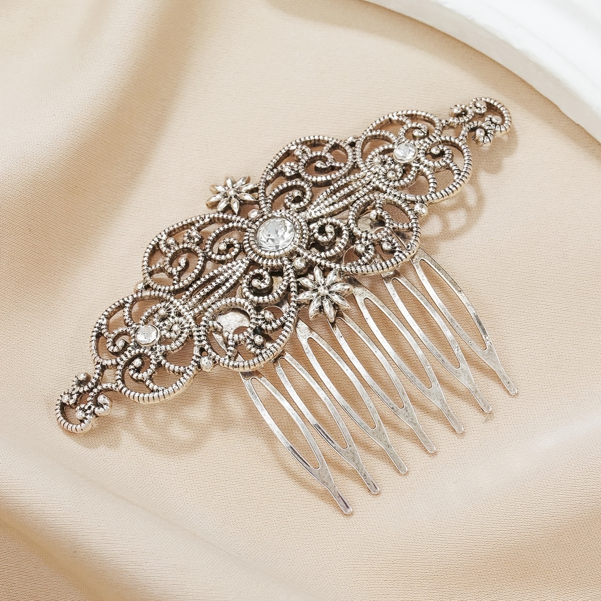 A Stylish And Minimalist Hair Comb Made Of Metal Alloy, With Diamonds And Featuring A , Use As A Hair Accessory