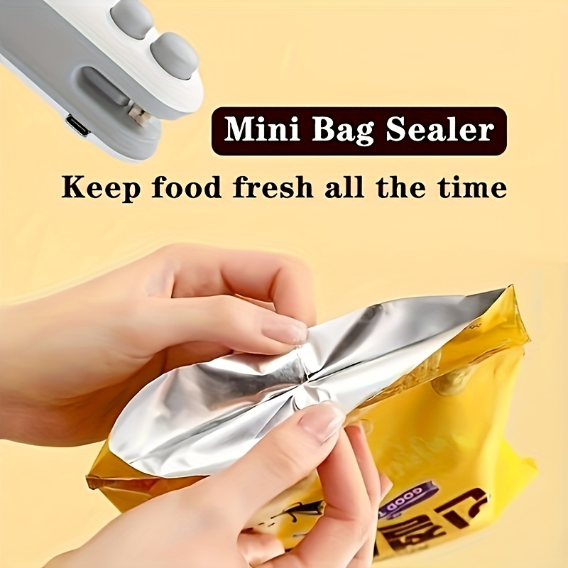 

Portable Mini Bag Sealer With A Data Cable, 2-in-1 Potato Chip Snack Bag Sealer, Rechargeable Handheld Plastic Bag Sealer, Mini Sealer, Keeping Food Like Potato Chips And Cookies Fresh