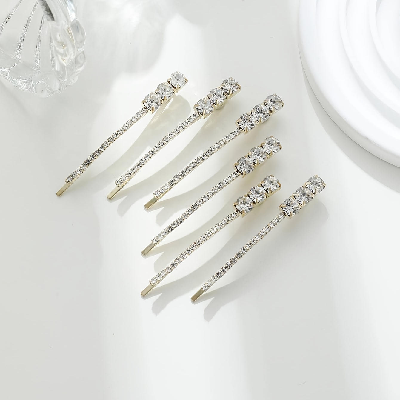 Image of 6pcs Set Of Rhinestone Decorative Hairpins, Featuring A Easy Design With Rhinestone Embellishments, Suitable For Everyday Wear And Parties