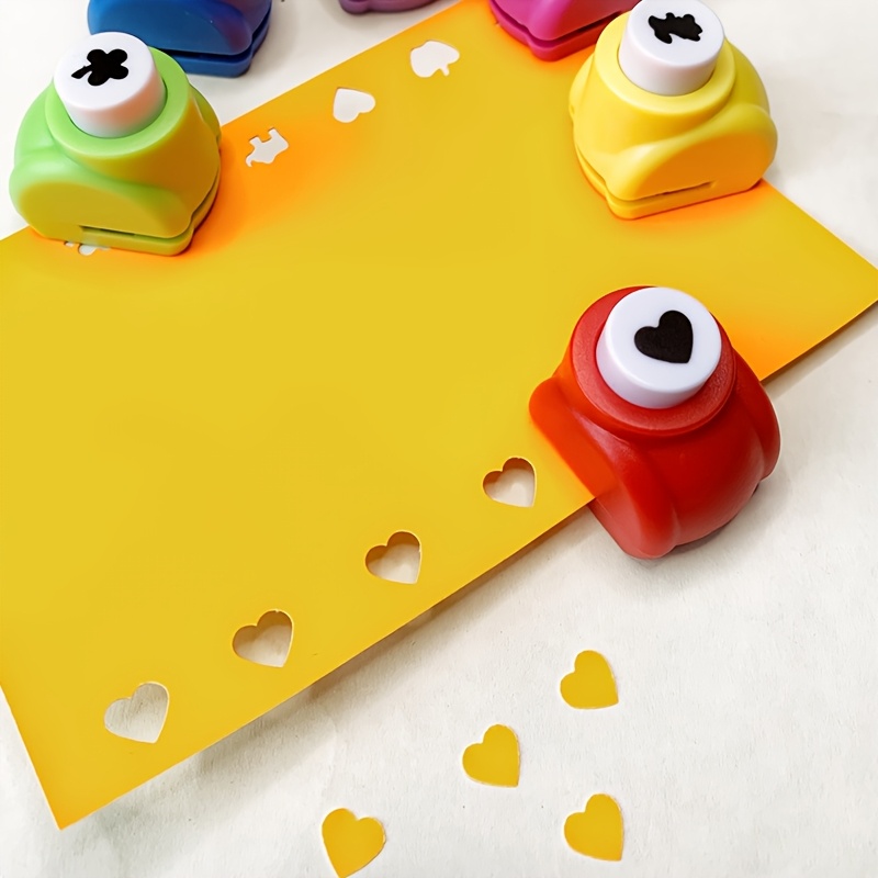 1pc Mini Cute Heart-Shaped Paper Punch, Manual Handheld Embossing Tool for DIY Crafts, Plastic Material, Uncharged, No Battery Required