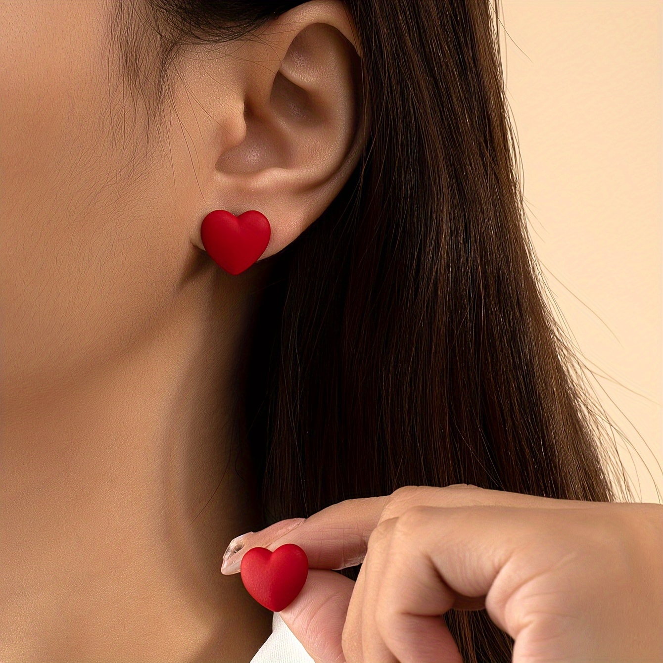 

Exquisite Red Heart Shaped Stud Earrings Zinc Alloy Jewelry Vintage Elegant Style Trendy Female Dating Earrings