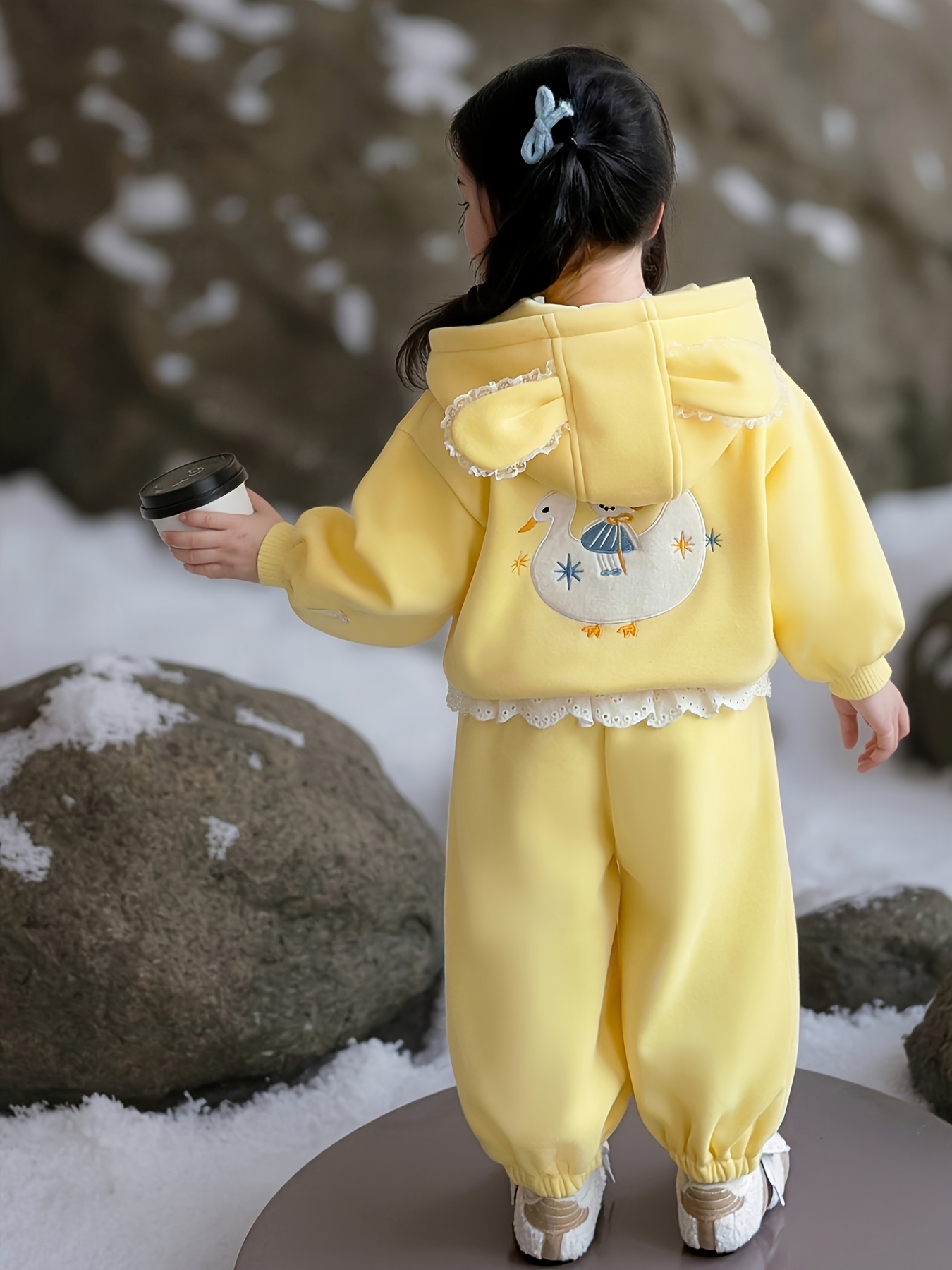 girls cartoon plus velvet thickened hooded sweatshirt trousers suit autumn and winter 2025   trendy baby girl cute cartoon plus velvet casual sports suit two piece suit trendy for outdoor Product details 4