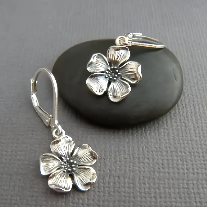 

Bohemian Vintage-inspired Floral Drop Earrings For Women, Simple Cute Alloy Ear Hooks, No Plating - Ideal For & Gifting, Valentine's Day - Season