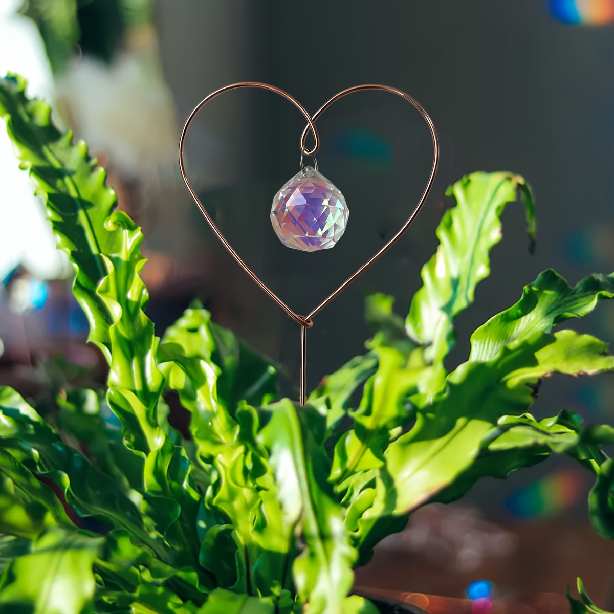 E-shop Eine kupferfarbene, herzförmige Kristallglas-Gartenblumentopf-Dekoration, herzförmiger Metall-Hofpfeiler im klassischen Stil, geeignet für