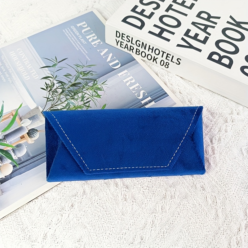 Large Capacity Magnetic Glasses Storage Box