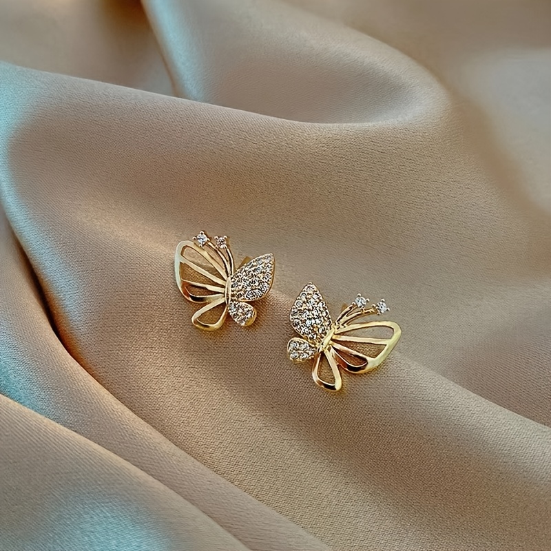 1 Pair Fashionable Minimalist Womens Stud Earrings