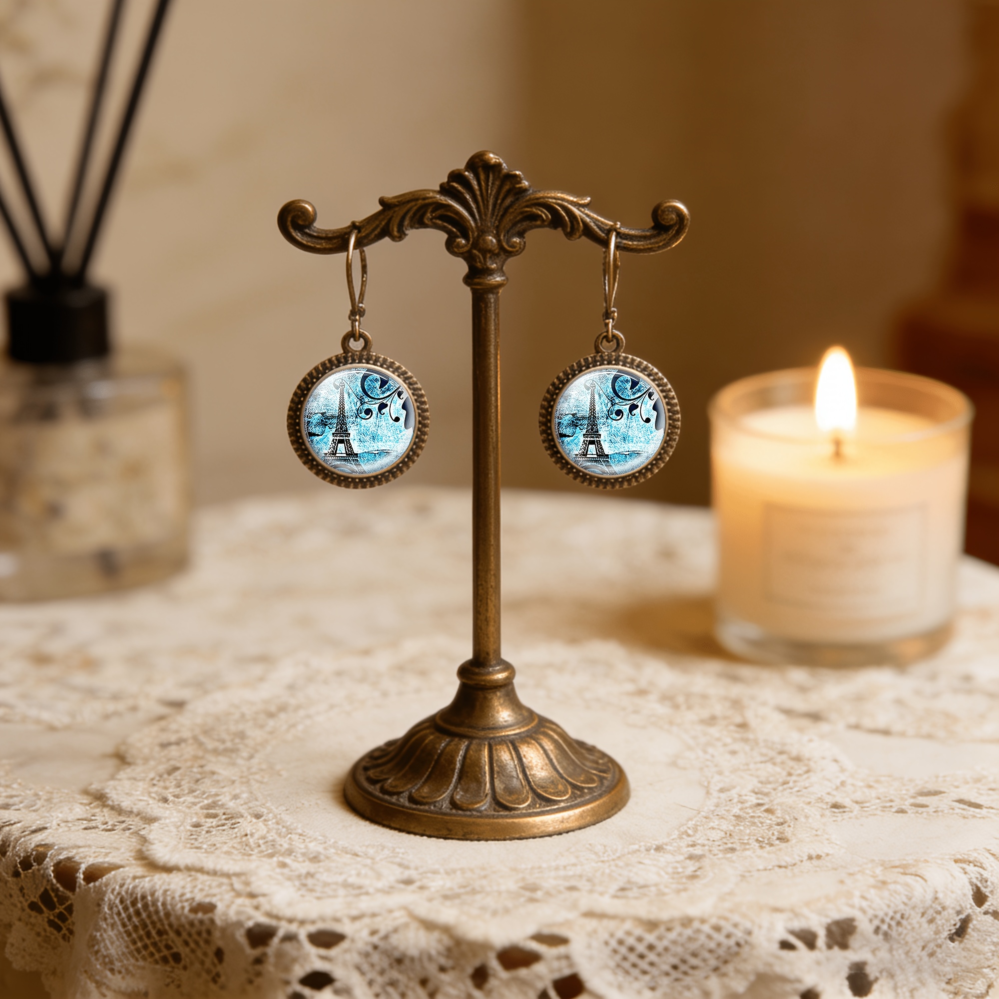 2pc Eiffel Tower Floral Design Pendant Earrings Set