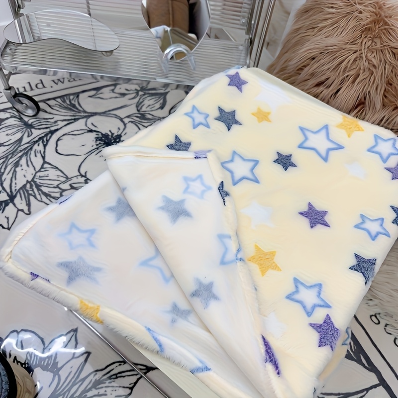 Image of Cute Star-patterned Warm Small Blanket
